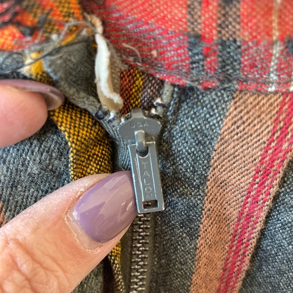 Vintage Women’s Plaid Wool Pleated Skirt Size Small - Picture 10 of 10